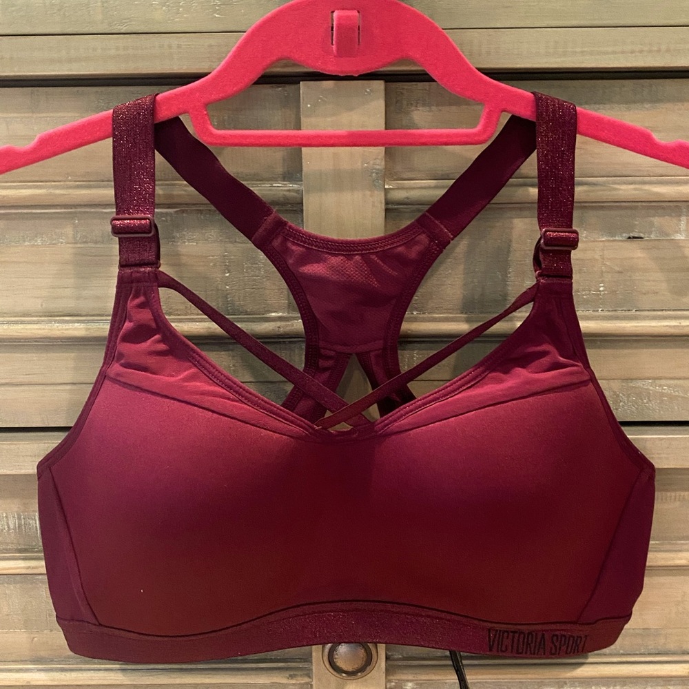LIKE NEW- Victoria’s Secret Sparkly Sports Bra- 36C
